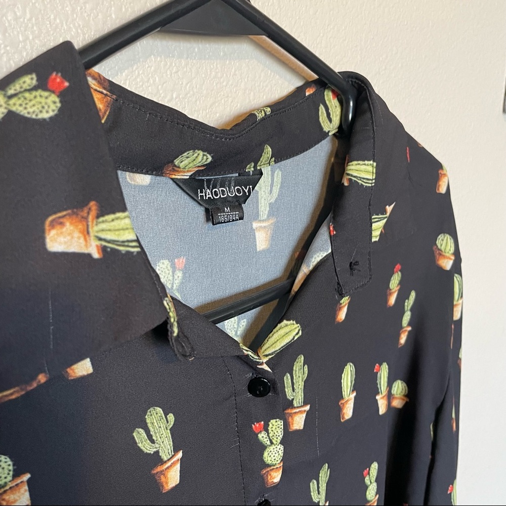 Cactus Print Button Down Top - Picture 9 of 11